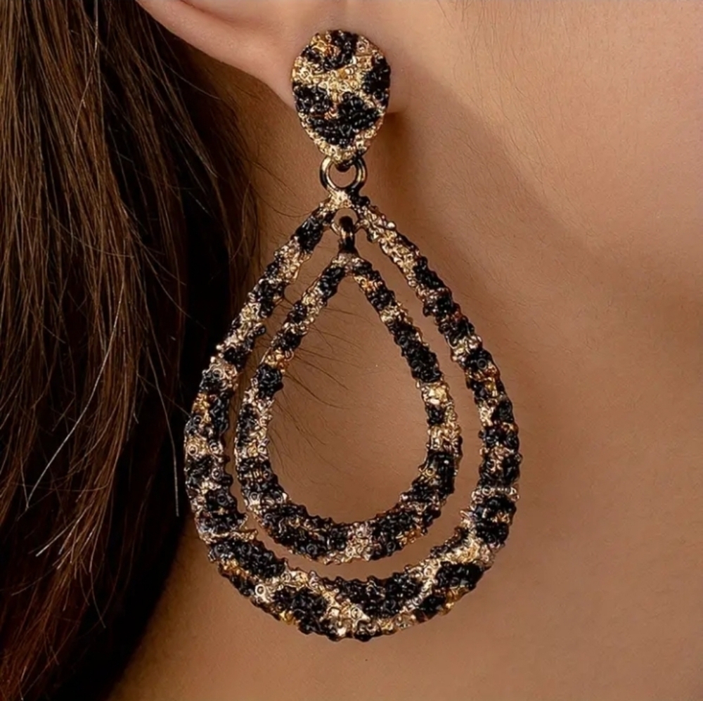 Double Layer Sparkle Leopard Print Drop Earrings